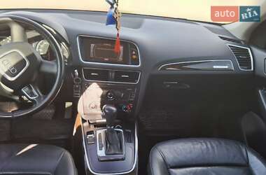 Позашляховик / Кросовер Audi Q5 2010 в 
