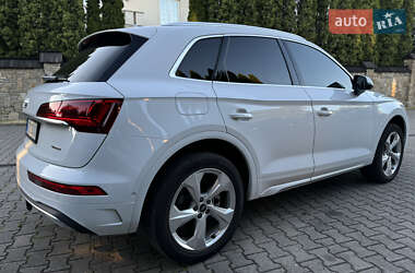 Внедорожник / Кроссовер Audi Q5 2021 в 