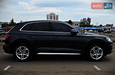 Внедорожник / Кроссовер Audi Q5 2017 в 