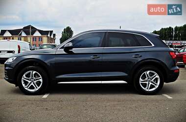 Внедорожник / Кроссовер Audi Q5 2017 в 
