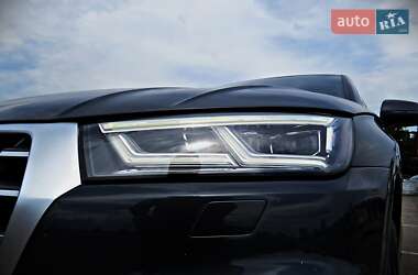 Внедорожник / Кроссовер Audi Q5 2017 в 