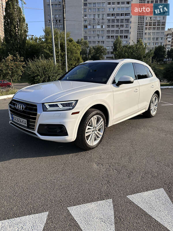 Внедорожник / Кроссовер Audi Q5 2017 в Киеве