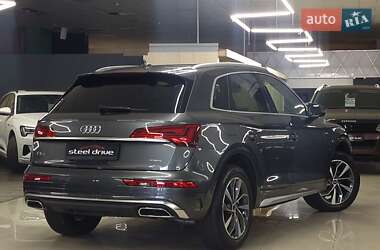 Внедорожник / Кроссовер Audi Q5 2022 в 