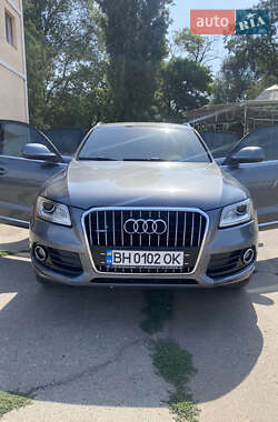 Внедорожник / Кроссовер Audi Q5 2012 в 