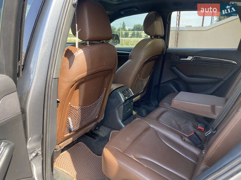 Внедорожник / Кроссовер Audi Q5 2012 в Одессе