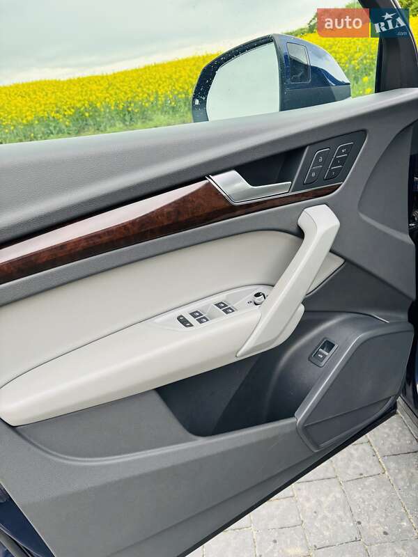 Внедорожник / Кроссовер Audi Q5 2019 в Львове фото 12 Внедорожник / Кроссовер Audi Q5 2019 в Львове