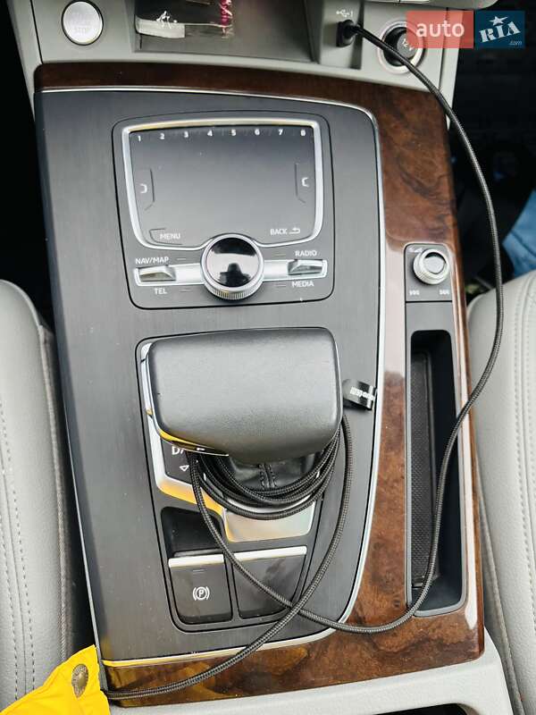 Внедорожник / Кроссовер Audi Q5 2019 в Львове фото 26 Внедорожник / Кроссовер Audi Q5 2019 в Львове