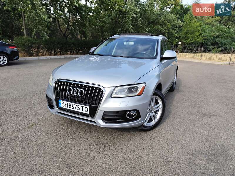 Внедорожник / Кроссовер Audi Q5 2015 в 