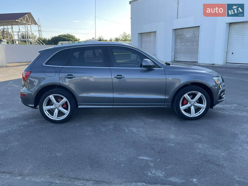 Внедорожник / Кроссовер Audi Q5 2011 в Виноградове