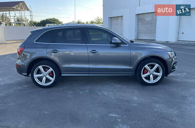Внедорожник / Кроссовер Audi Q5 2011 в 