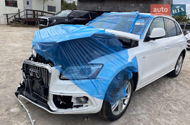Позашляховик / Кросовер Audi Q5 2015 в Полтаві