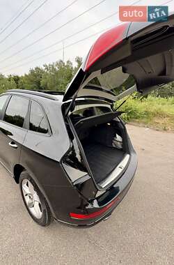 Внедорожник / Кроссовер Audi Q5 2016 в 