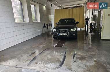 Внедорожник / Кроссовер Audi Q5 2015 в 