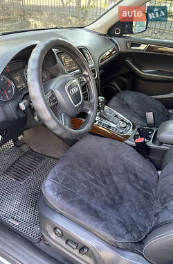 Позашляховик / Кросовер Audi Q5 2011 в 