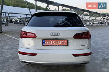 Внедорожник / Кроссовер Audi Q5 2019 в 