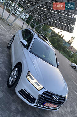 Внедорожник / Кроссовер Audi Q5 2019 в 
