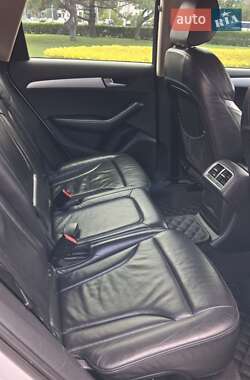 Внедорожник / Кроссовер Audi Q5 2009 в 