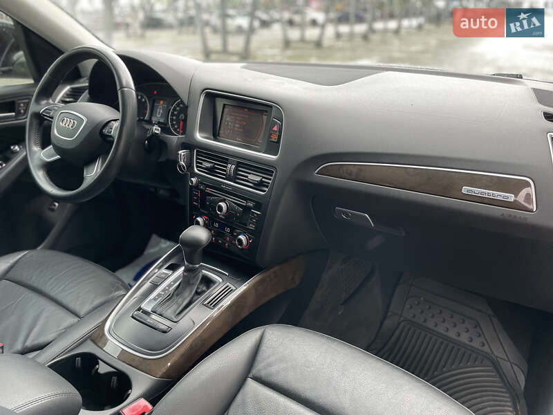 Внедорожник / Кроссовер Audi Q5 2013 в Львове