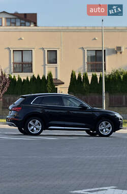 Внедорожник / Кроссовер Audi Q5 2019 в 