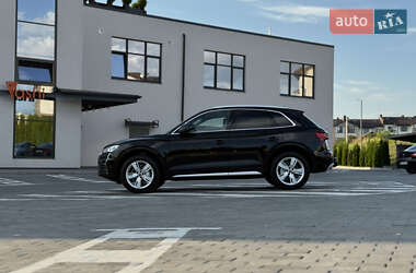 Внедорожник / Кроссовер Audi Q5 2019 в 