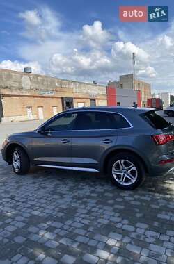 Внедорожник / Кроссовер Audi Q5 2019 в 