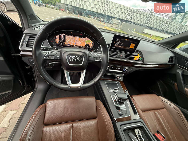 Внедорожник / Кроссовер Audi Q5 2018 в Одессе