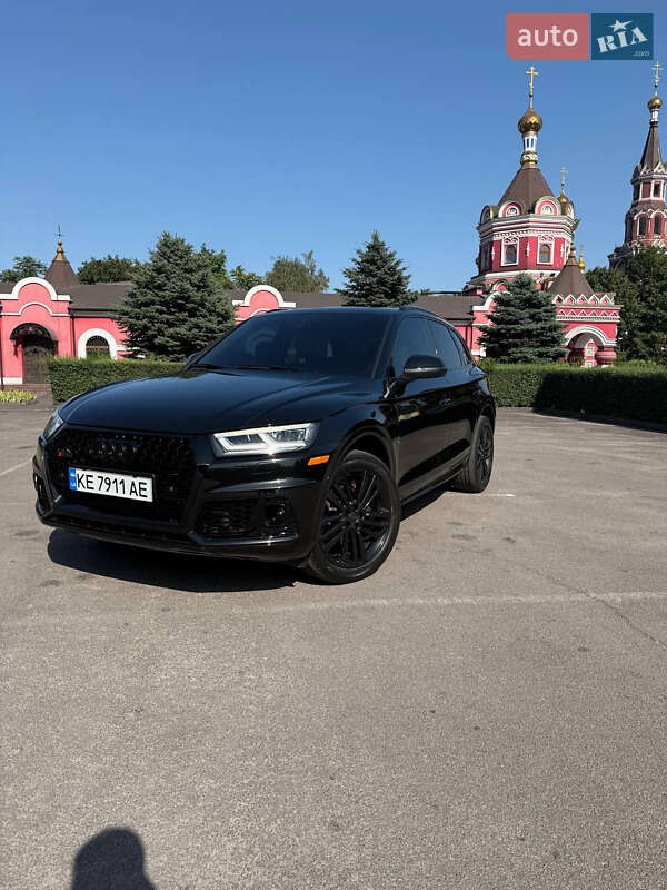 Внедорожник / Кроссовер Audi Q5 2018 в Днепре
