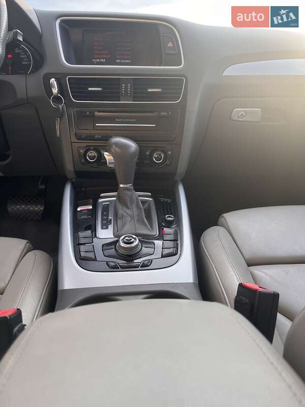 Внедорожник / Кроссовер Audi Q5 2011 в Львове