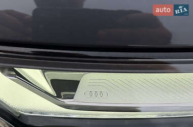 Внедорожник / Кроссовер Audi Q5 2022 в 