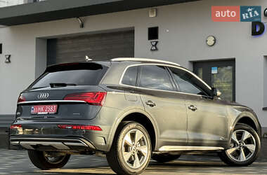 Внедорожник / Кроссовер Audi Q5 2022 в 