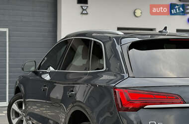Внедорожник / Кроссовер Audi Q5 2022 в 