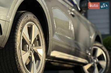 Внедорожник / Кроссовер Audi Q5 2022 в 