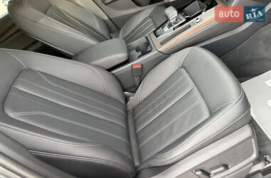 Внедорожник / Кроссовер Audi Q5 2022 в 