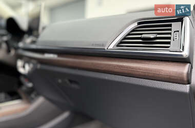 Внедорожник / Кроссовер Audi Q5 2022 в 