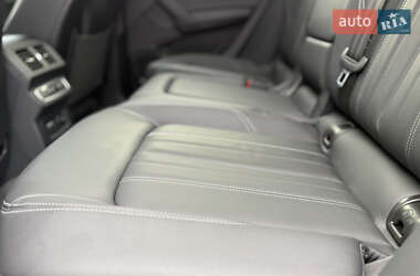 Внедорожник / Кроссовер Audi Q5 2022 в 
