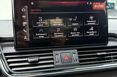 Внедорожник / Кроссовер Audi Q5 2022 в 