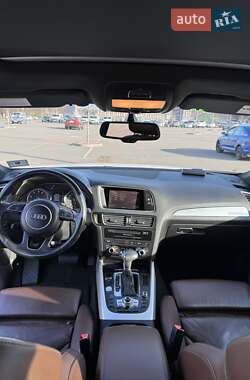 Внедорожник / Кроссовер Audi Q5 2016 в 