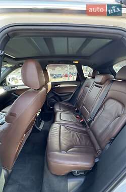 Внедорожник / Кроссовер Audi Q5 2016 в 