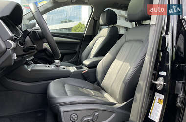 Внедорожник / Кроссовер Audi Q5 2018 в 