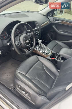 Внедорожник / Кроссовер Audi Q5 2016 в 