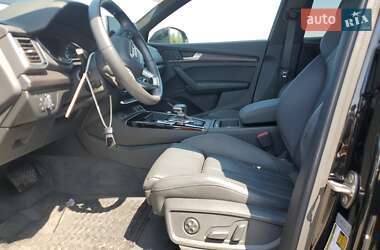 Внедорожник / Кроссовер Audi Q5 2022 в 