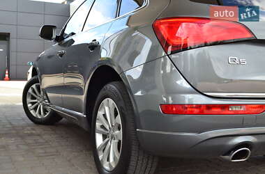 Внедорожник / Кроссовер Audi Q5 2015 в 