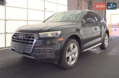 Внедорожник / Кроссовер Audi Q5 2017 в 