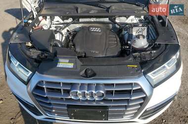 Внедорожник / Кроссовер Audi Q5 2019 в 