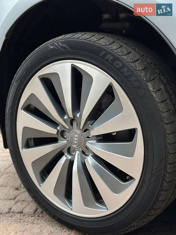 Внедорожник / Кроссовер Audi Q5 2013 в Львове