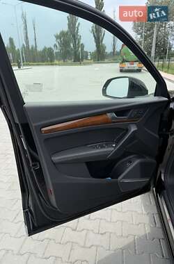 Внедорожник / Кроссовер Audi Q5 2023 в 