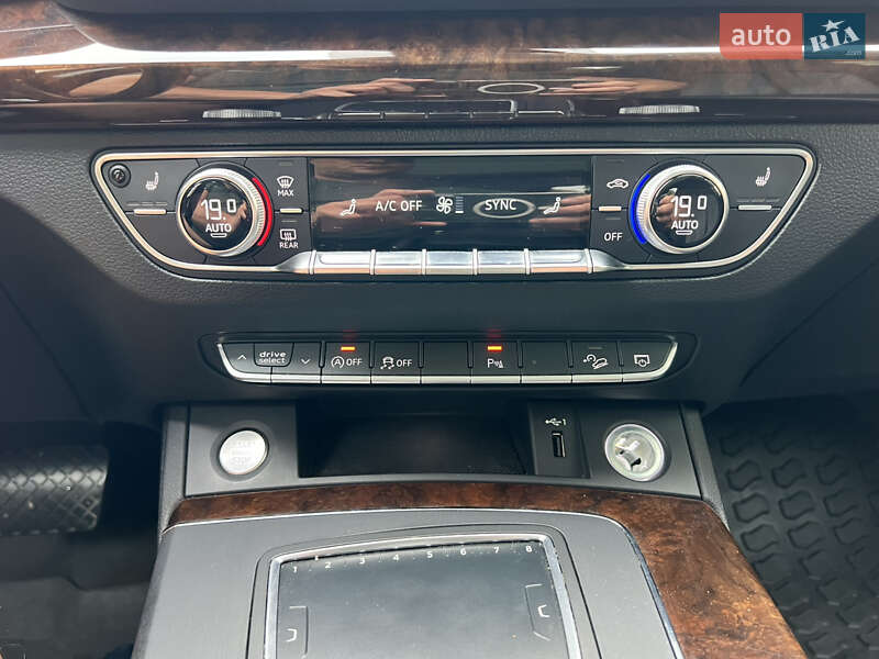 Внедорожник / Кроссовер Audi Q5 2018 в Виннице