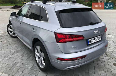 Внедорожник / Кроссовер Audi Q5 2019 в 