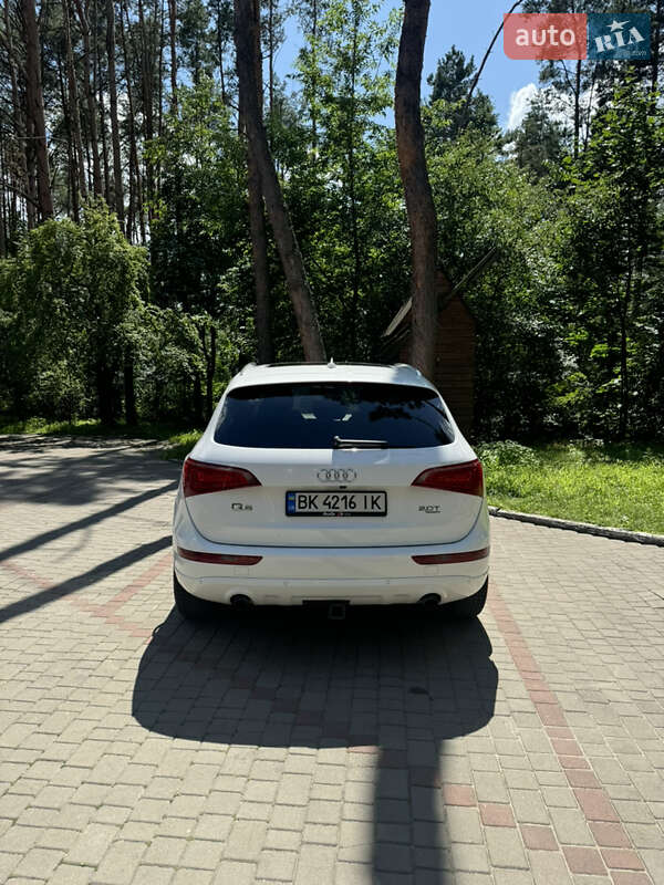 Внедорожник / Кроссовер Audi Q5 2011 в Вараше