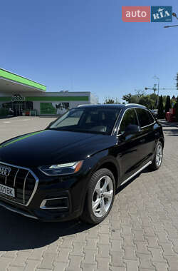 Внедорожник / Кроссовер Audi Q5 2021 в 